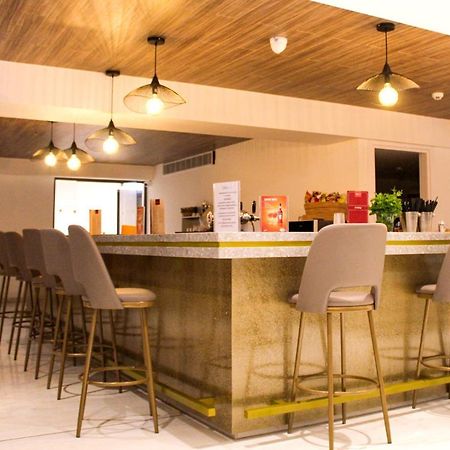 Piere Anne Beach Hotel 아이아 나파 외부 사진