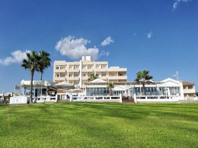 Piere Anne Beach Hotel 아이아 나파 외부 사진
