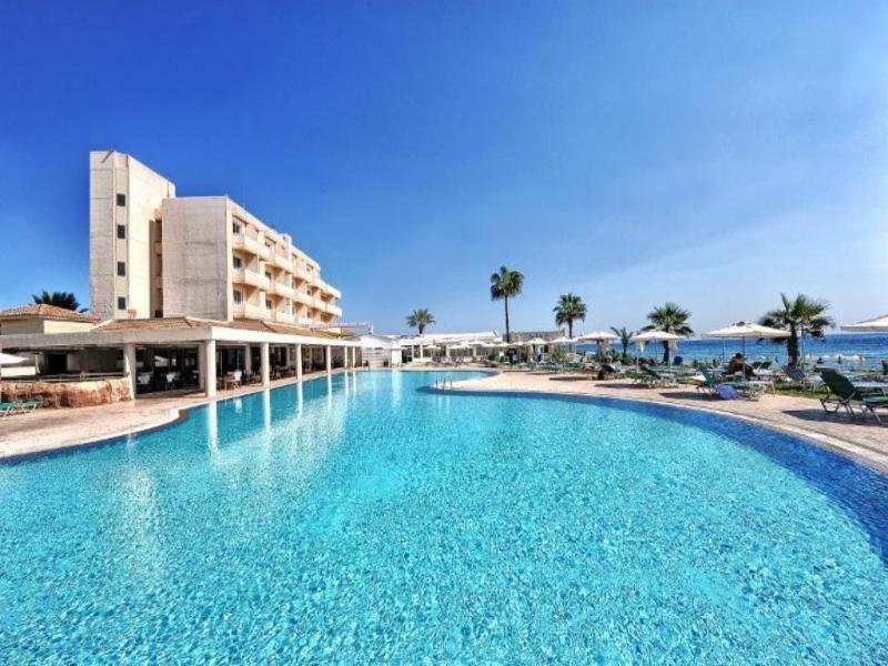 Piere Anne Beach Hotel 아이아 나파 외부 사진