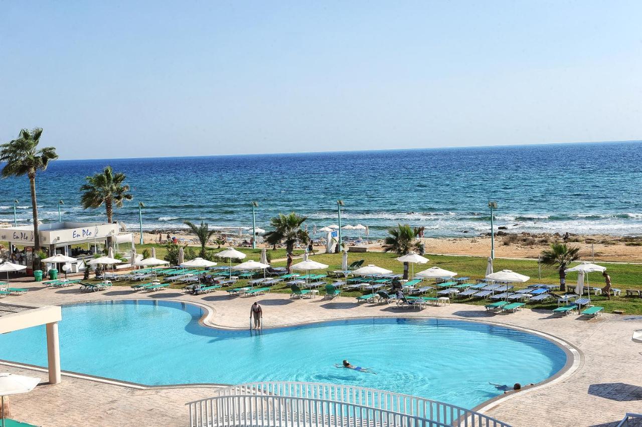 Piere Anne Beach Hotel 아이아 나파 외부 사진