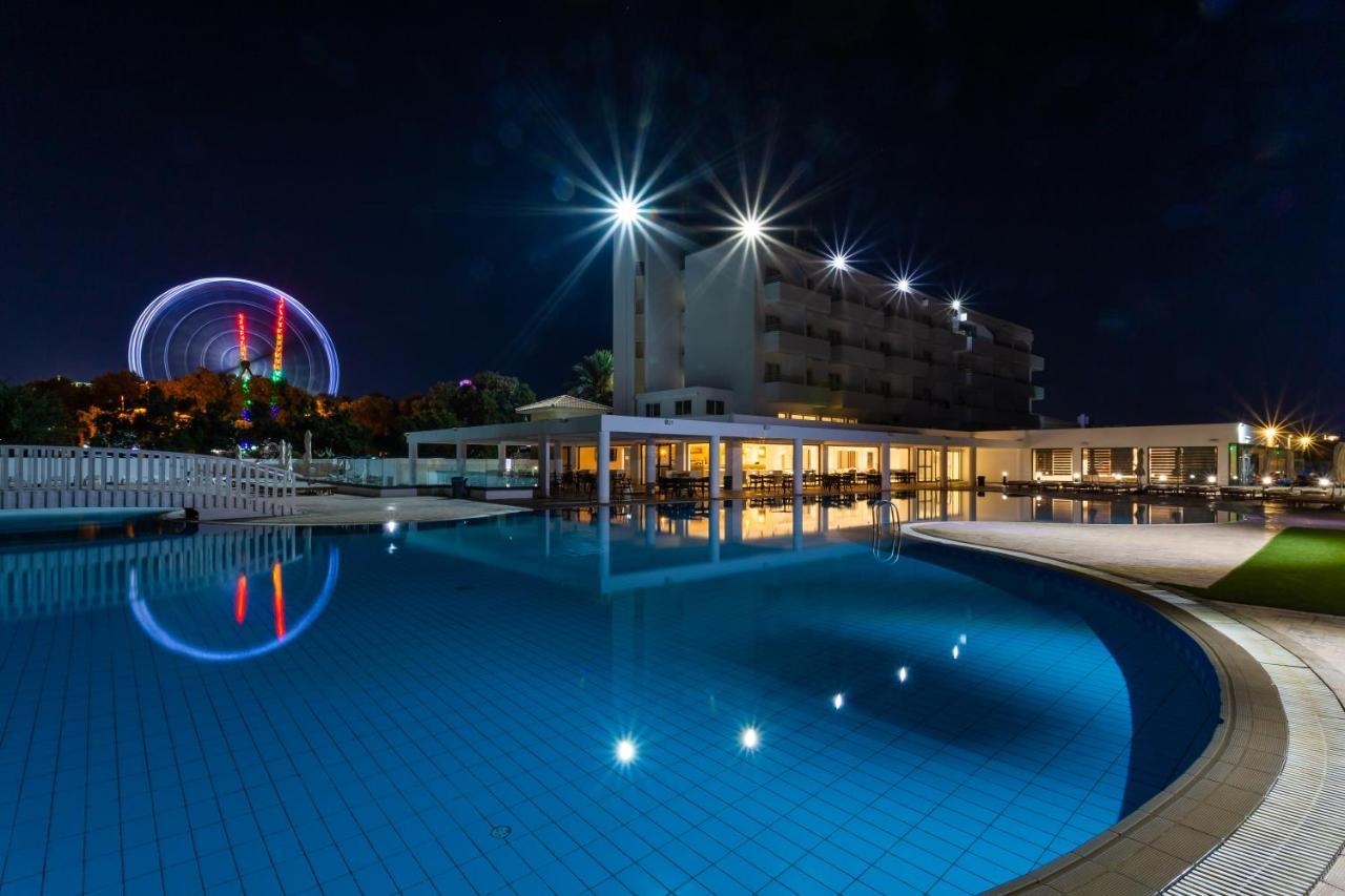 Piere Anne Beach Hotel 아이아 나파 외부 사진
