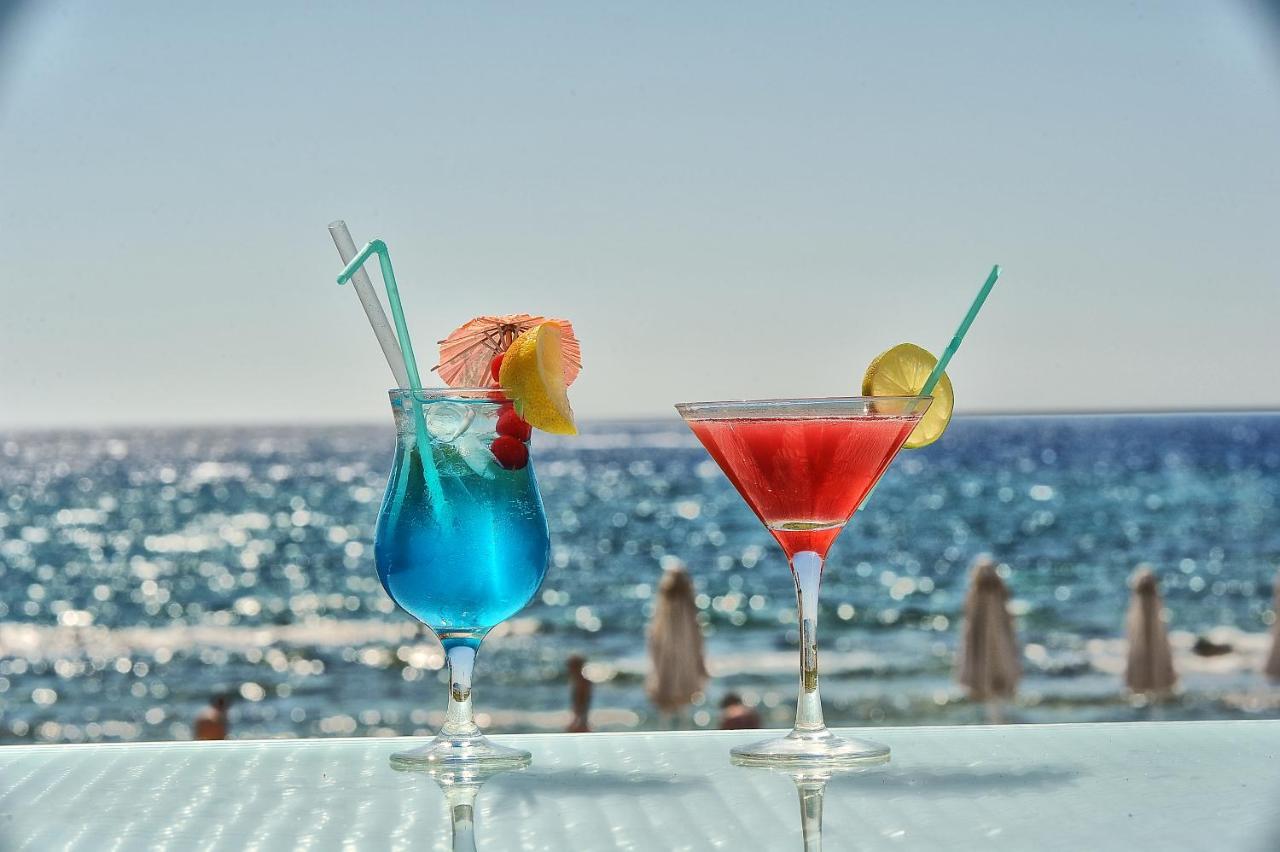 Piere Anne Beach Hotel 아이아 나파 외부 사진