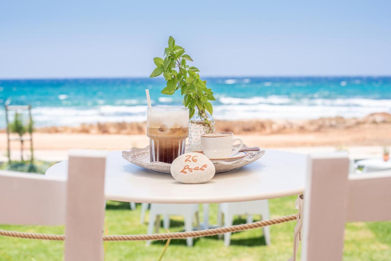 Piere Anne Beach Hotel 아이아 나파 외부 사진