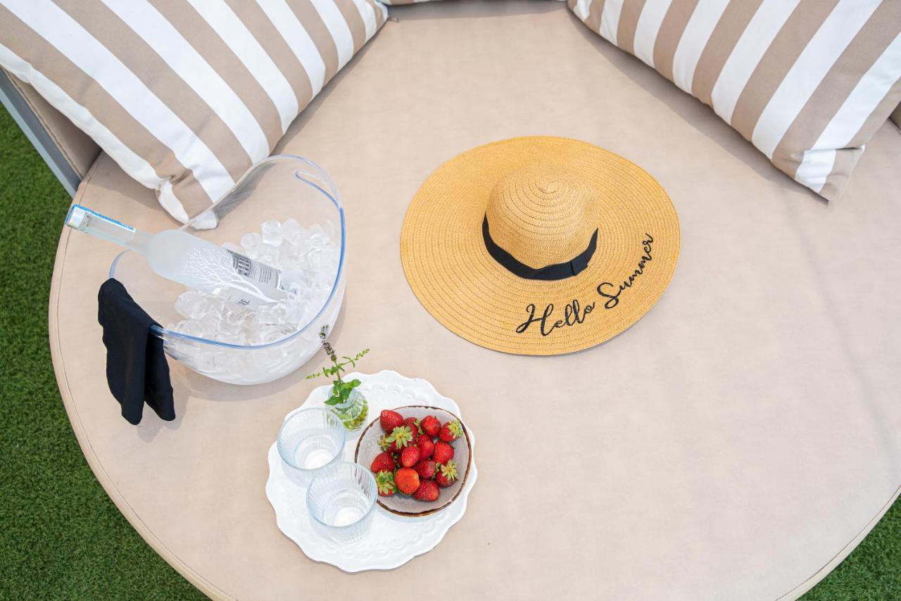 Piere Anne Beach Hotel 아이아 나파 외부 사진