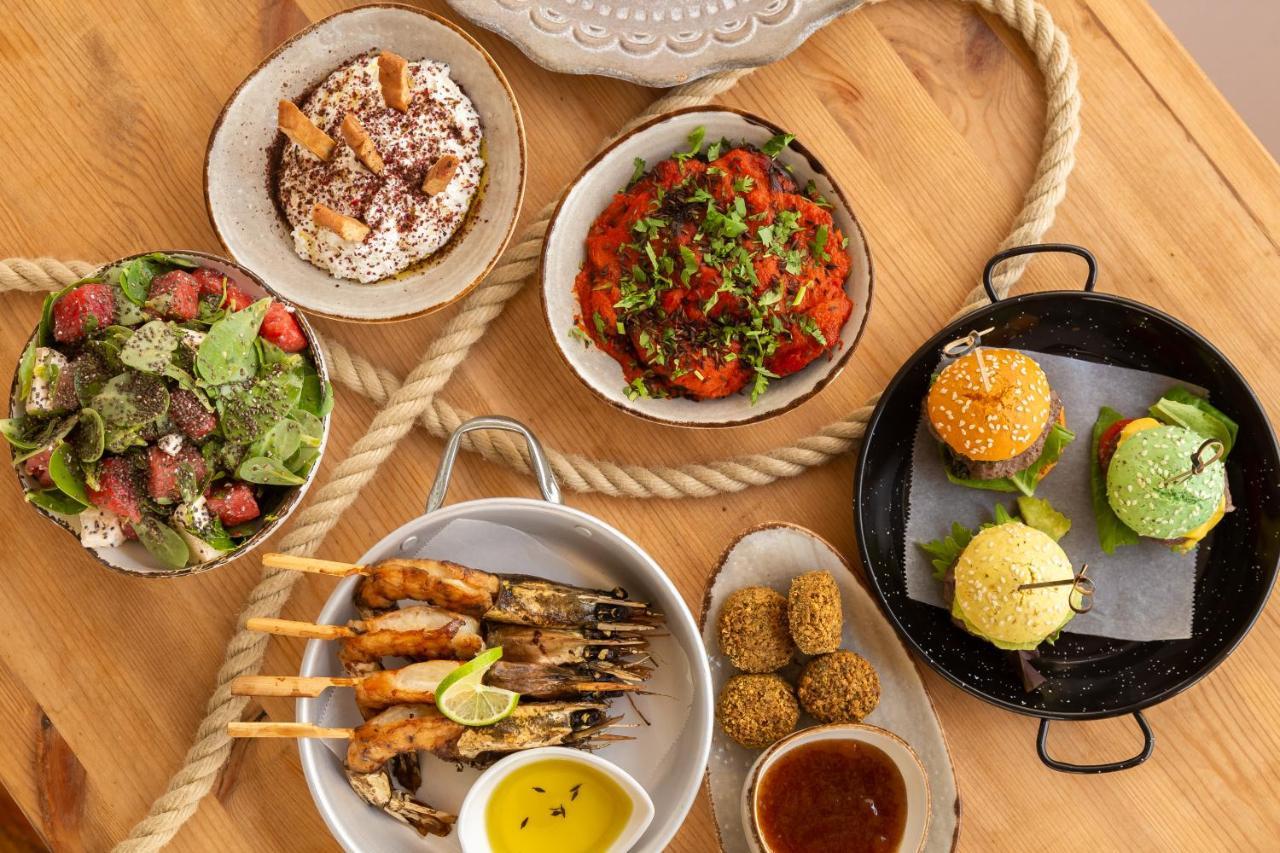 Piere Anne Beach Hotel 아이아 나파 외부 사진