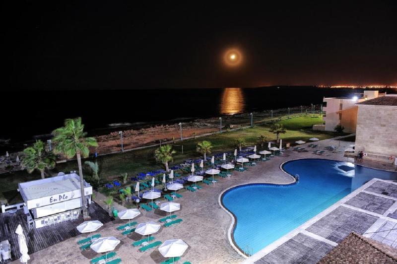 Piere Anne Beach Hotel 아이아 나파 외부 사진