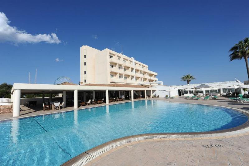 Piere Anne Beach Hotel 아이아 나파 외부 사진