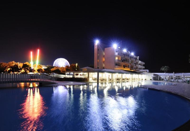 Piere Anne Beach Hotel 아이아 나파 외부 사진